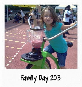 family smoothie bike hire event